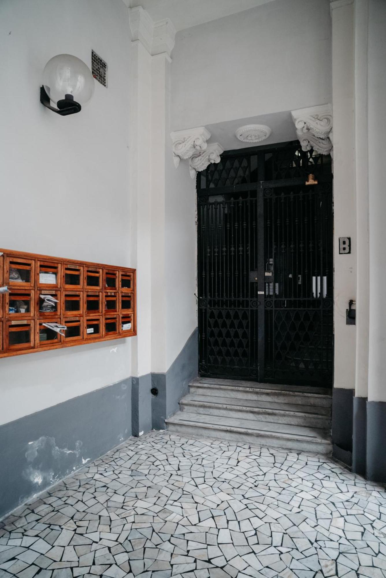 Un Posto Al Duomo Naples
